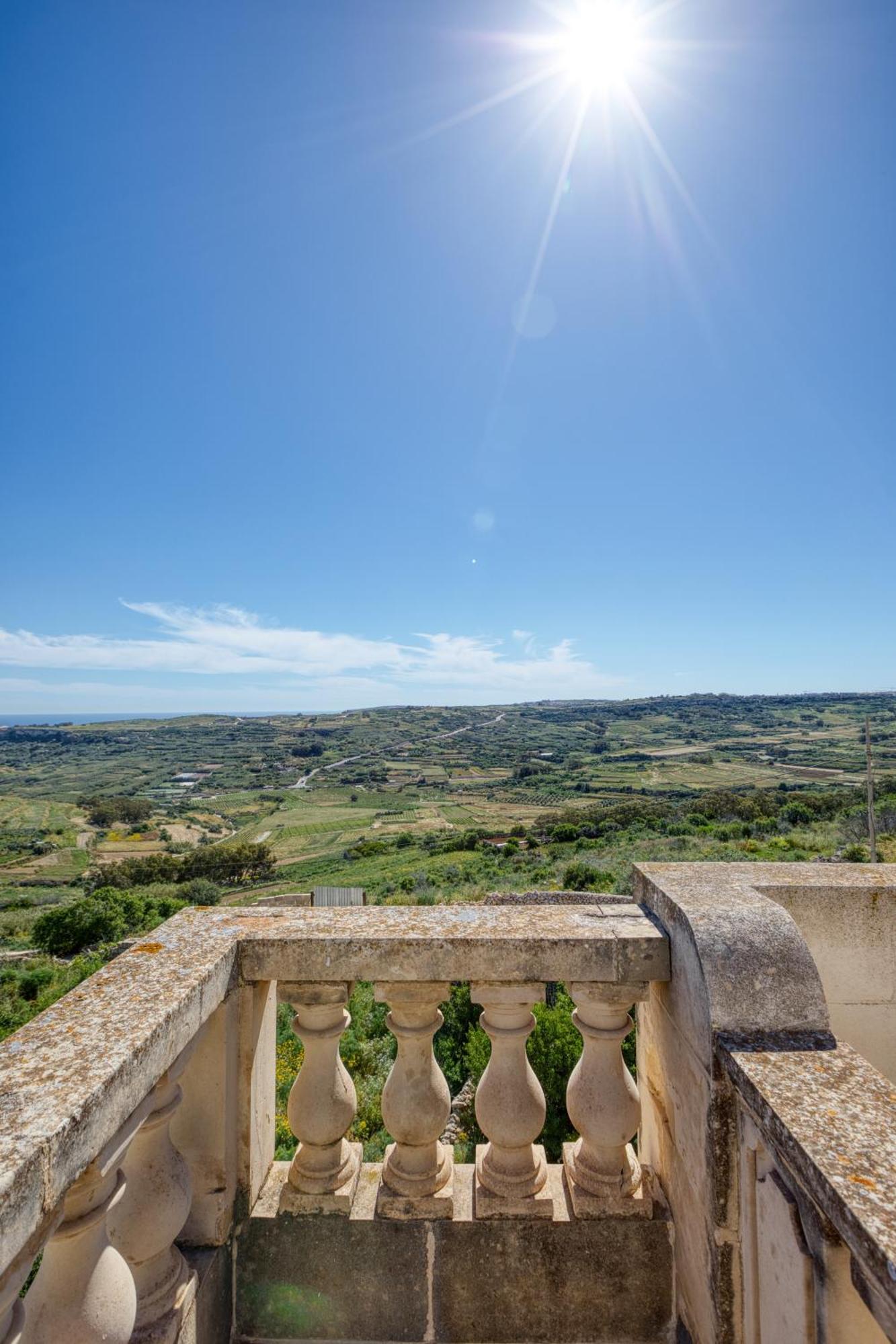 Spacious, Bright, Valley & Sea View Maisonette Xagħra Exterior foto
